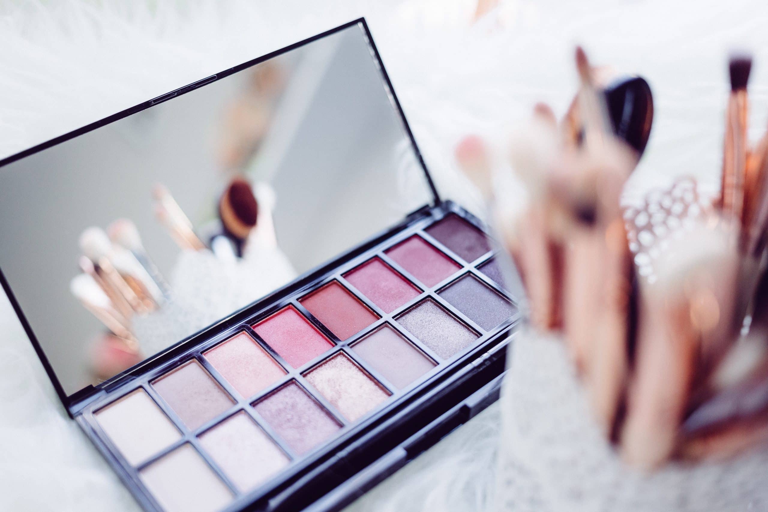 How to Clean Up Your Beauty Products (The Toxic 20 & What to Choose Instead)
